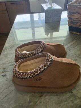 Girls Uggs